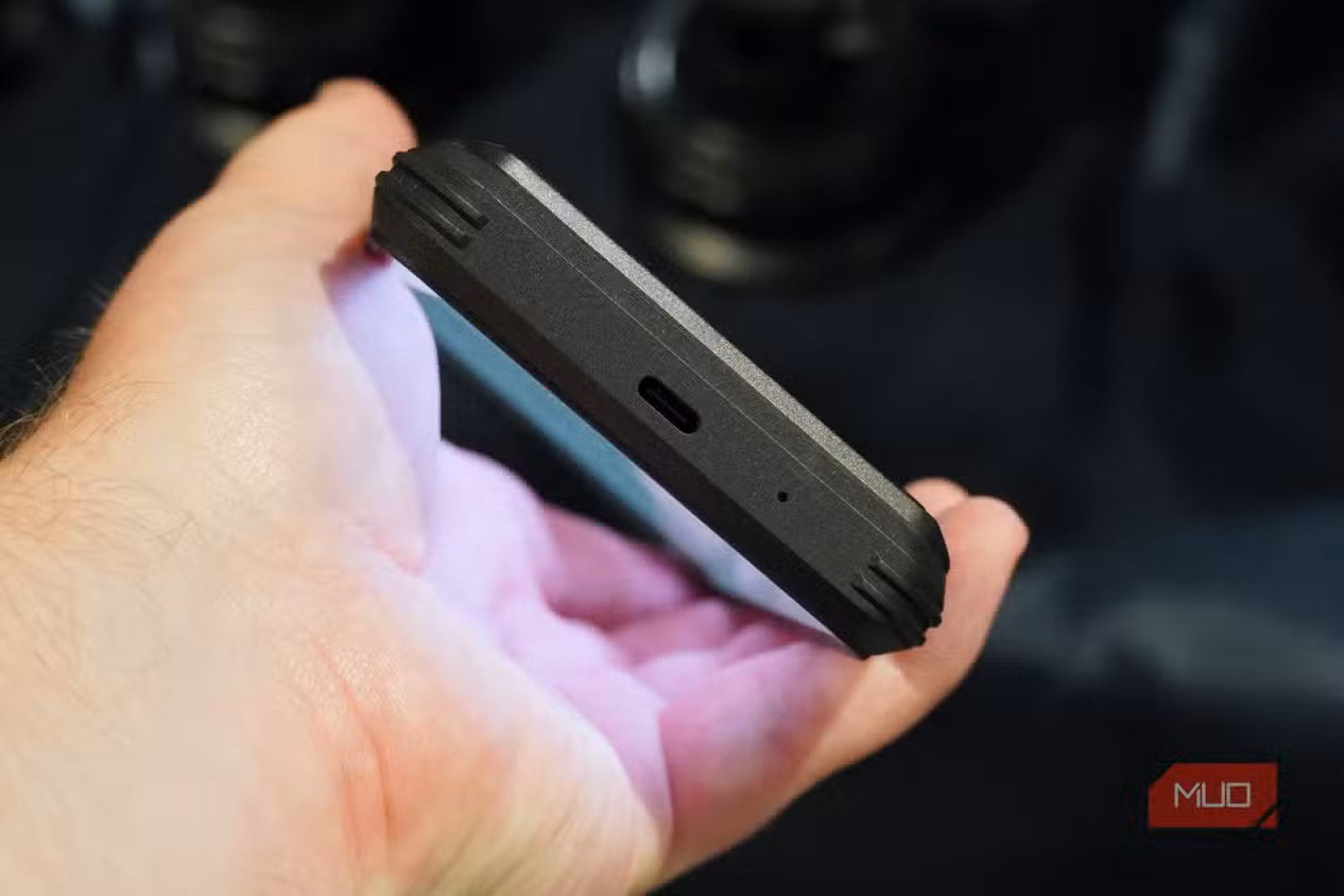 Обзор смартфона Oukitel WP70 Ultra с аккумулятором 16 000 мА·ч — иллюстрация 4 к материалу Обзор смартфона Oukitel WP70 Ultra с аккумулятором 16 000 мА·ч — иллюстрация 4 к материалу