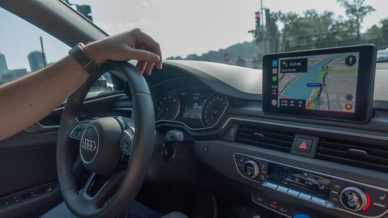 портативные экраны для Apple CarPlay — иллюстрация 2 к материалу