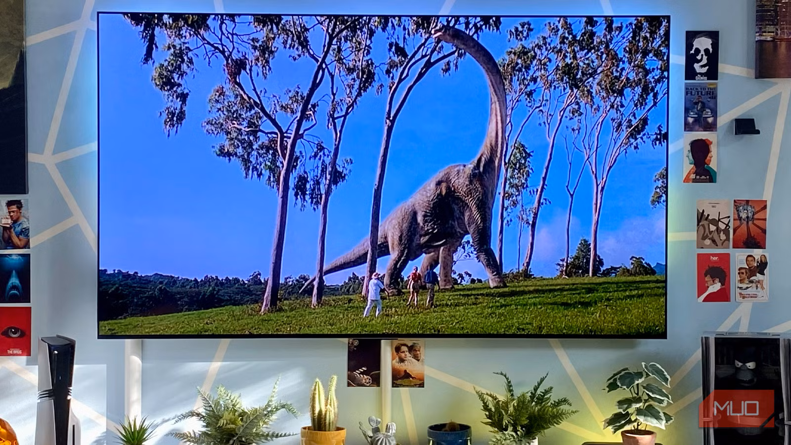 Кадр из фильма Парк Юрского периода на OLED-телевизоре LG G3 Кадр из фильма Парк Юрского периода на OLED-телевизоре LG G3